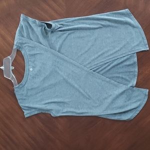 Yogalicious split back top, M